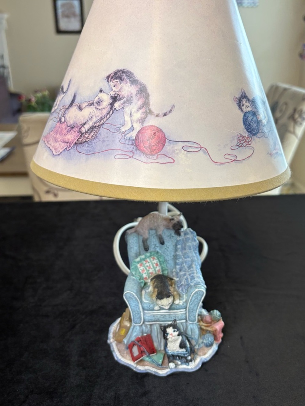Vintage 80’s Kitten Table Lamp/ Desk Lamp Kitten Lamp Shade - Picture 10 of 13